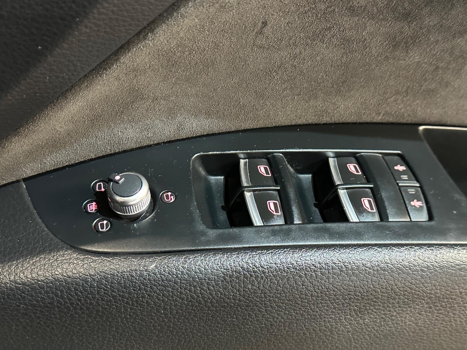 Used Audi Q7 2014 for sale - 76371281: Photo 53