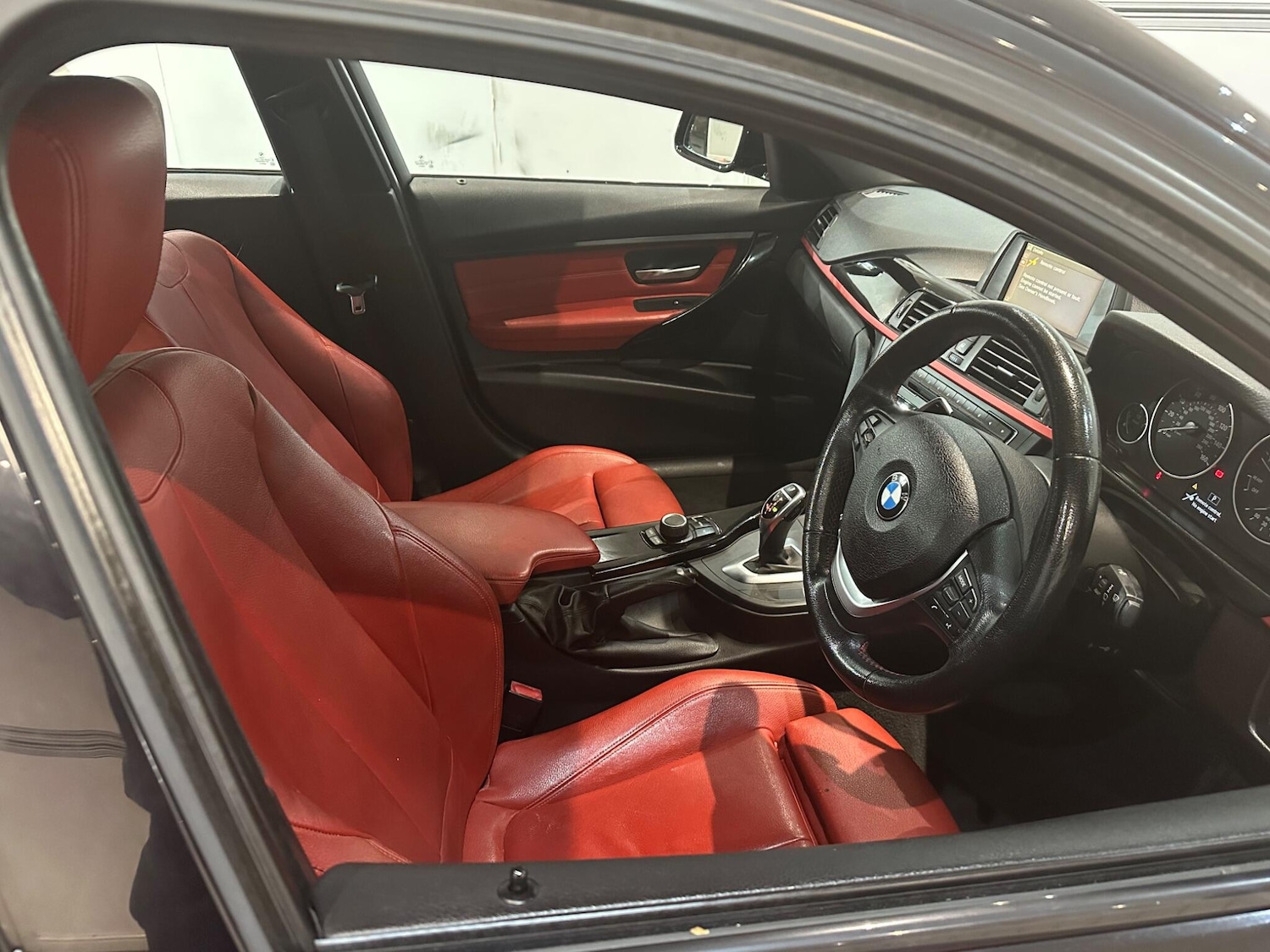 Used BMW 3 Series 2012 for sale - 76521737: Photo 16