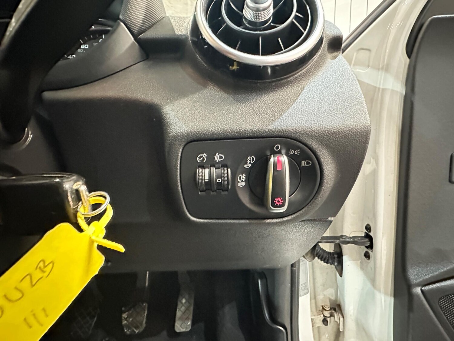 Used Audi A1 2015 for sale - 77909052: Photo 30