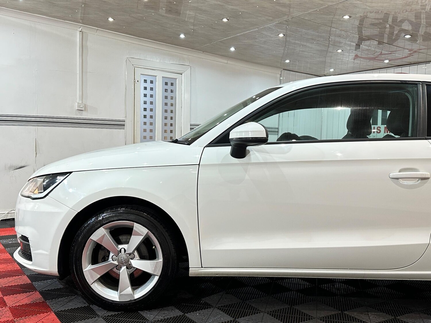Used Audi A1 2015 for sale - 77909052: Photo 43