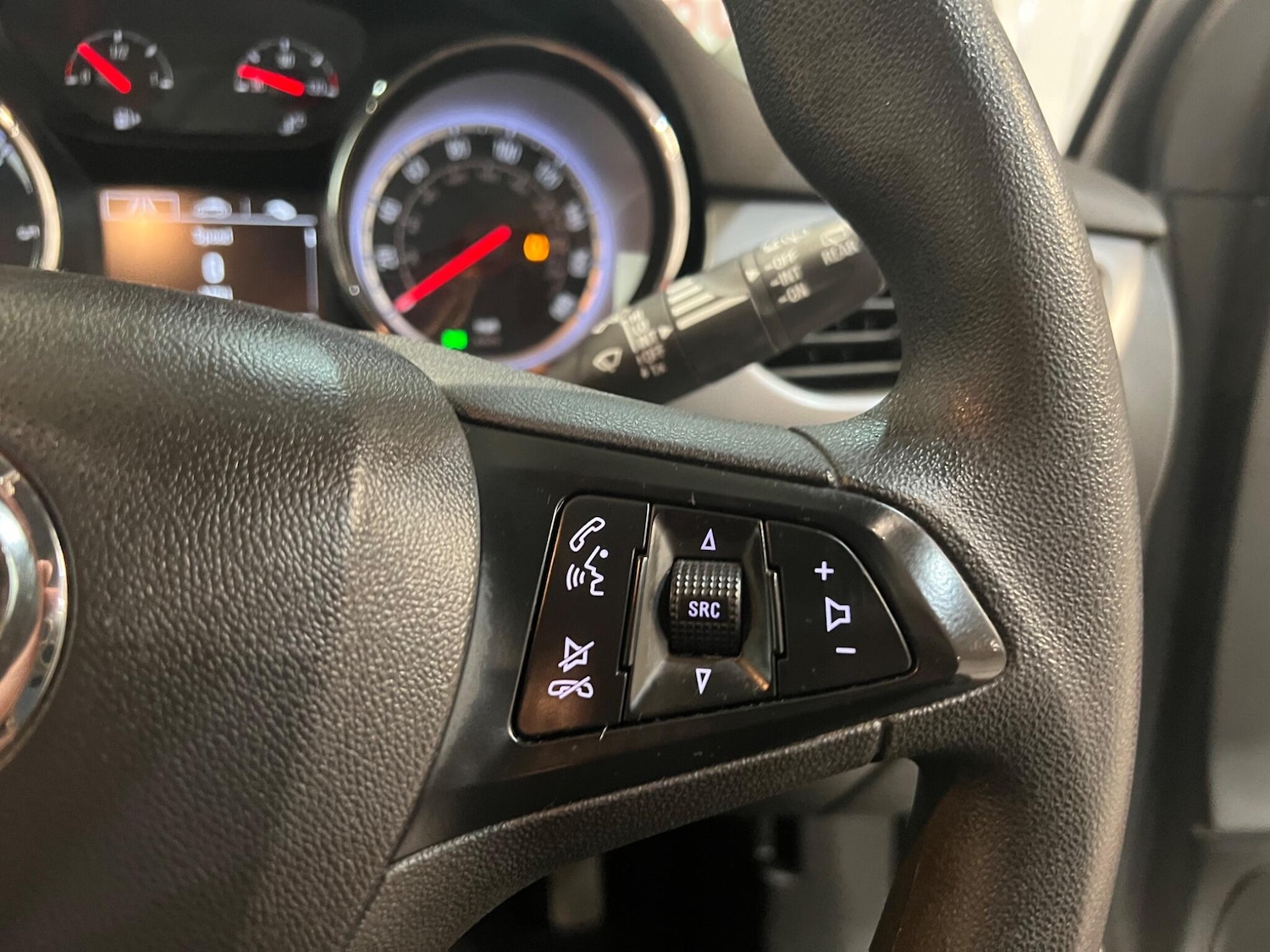 Used Vauxhall Astra for sale - 76476437: Photo 27