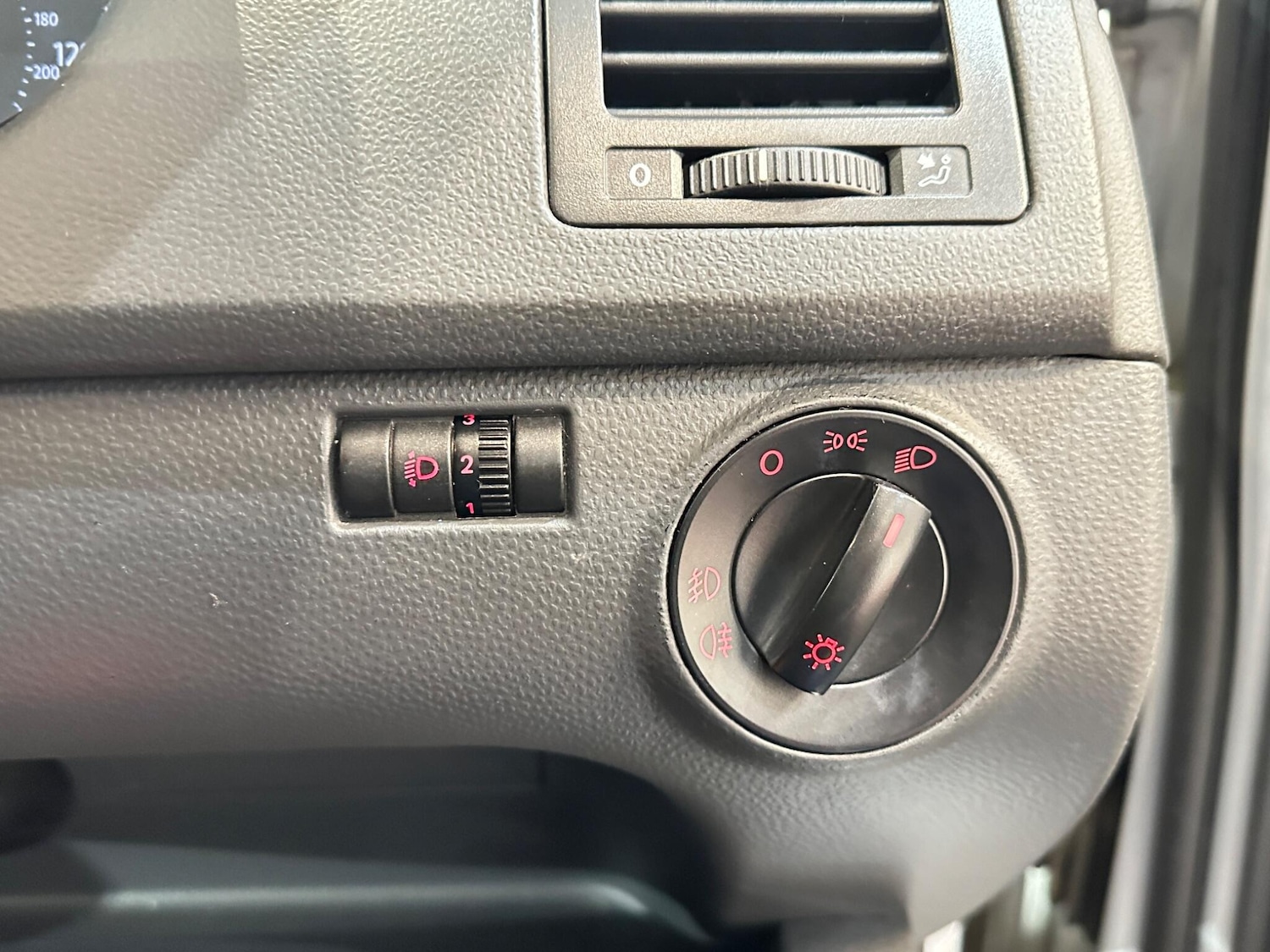 Used Volkswagen Polo 2007 for sale - 76667024: Photo 29