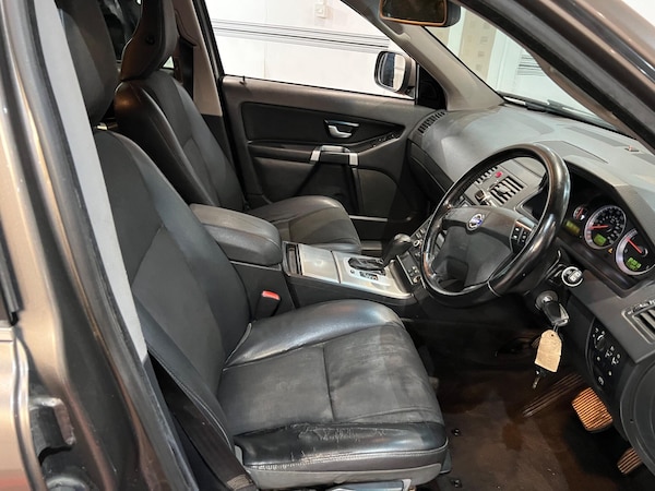 Used Volvo XC90 2010 for sale - 76099577: Photo 11