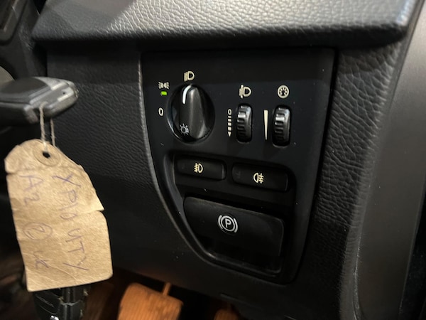 Used Volvo XC90 2010 for sale - 76099577: Photo 23