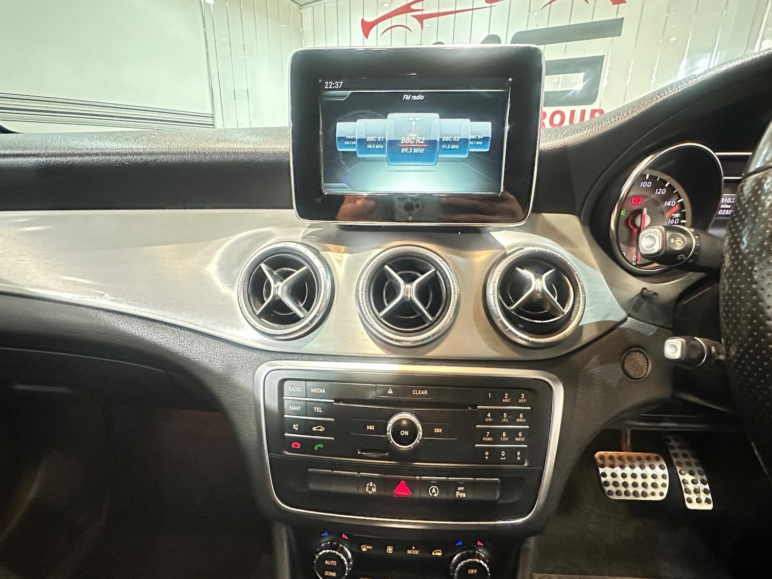 Used Mercedes-Benz CLA for sale - 77926230: Photo 27