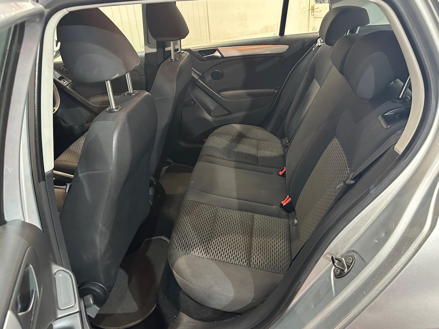 Used Volkswagen Golf 2010 for sale - 76992347: Photo 20