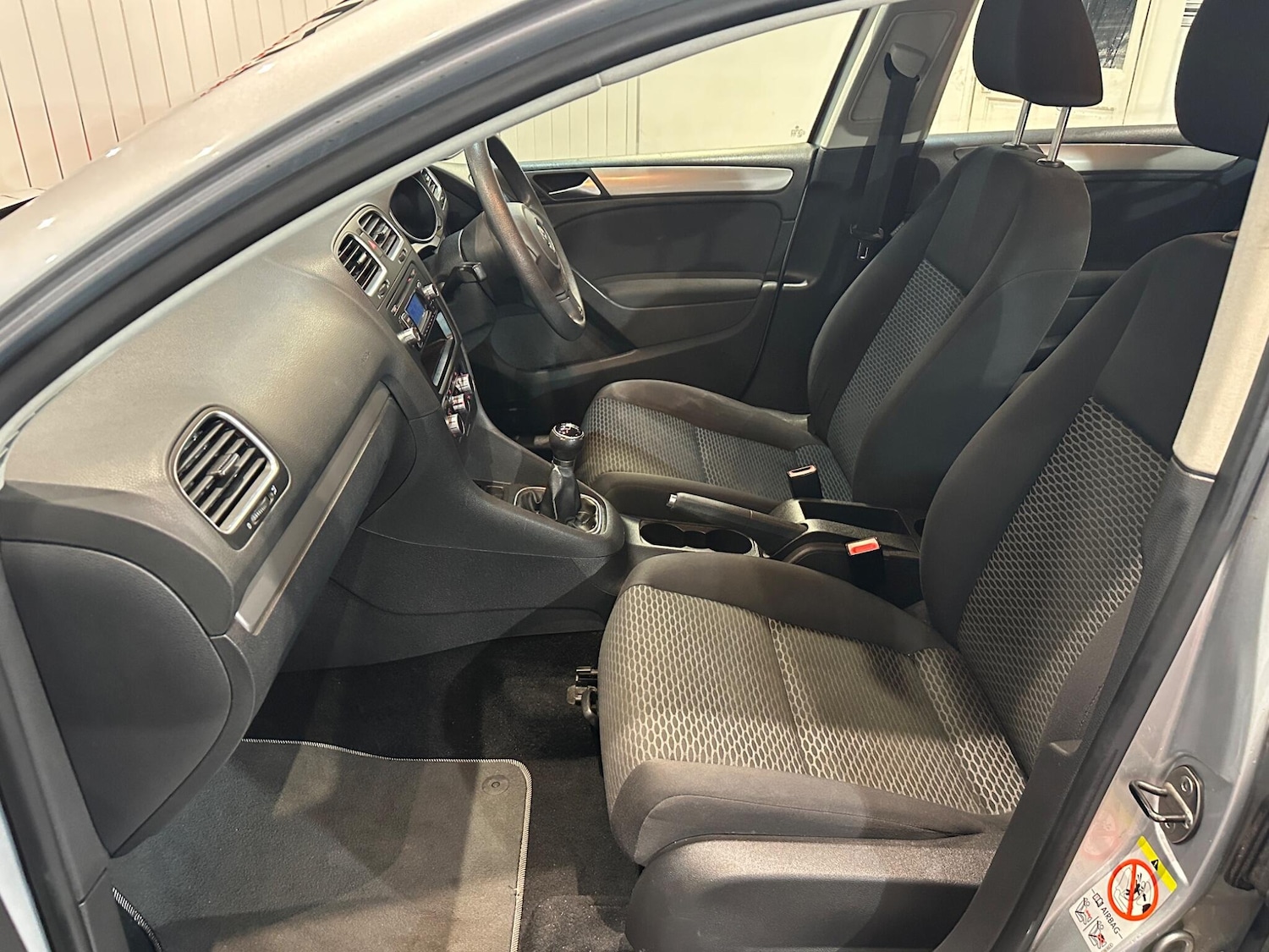 Used Volkswagen Golf 2010 for sale - 76992347: Photo 21