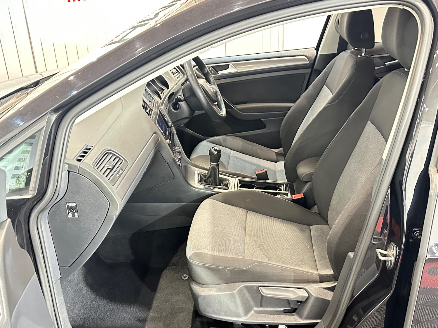 Used Volkswagen Golf for sale - 77970624: Photo 17