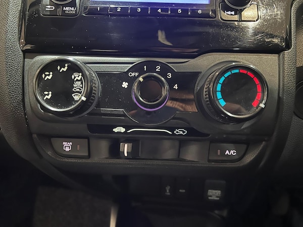 Used Honda Jazz 2019 for sale - 75093913: Photo 26