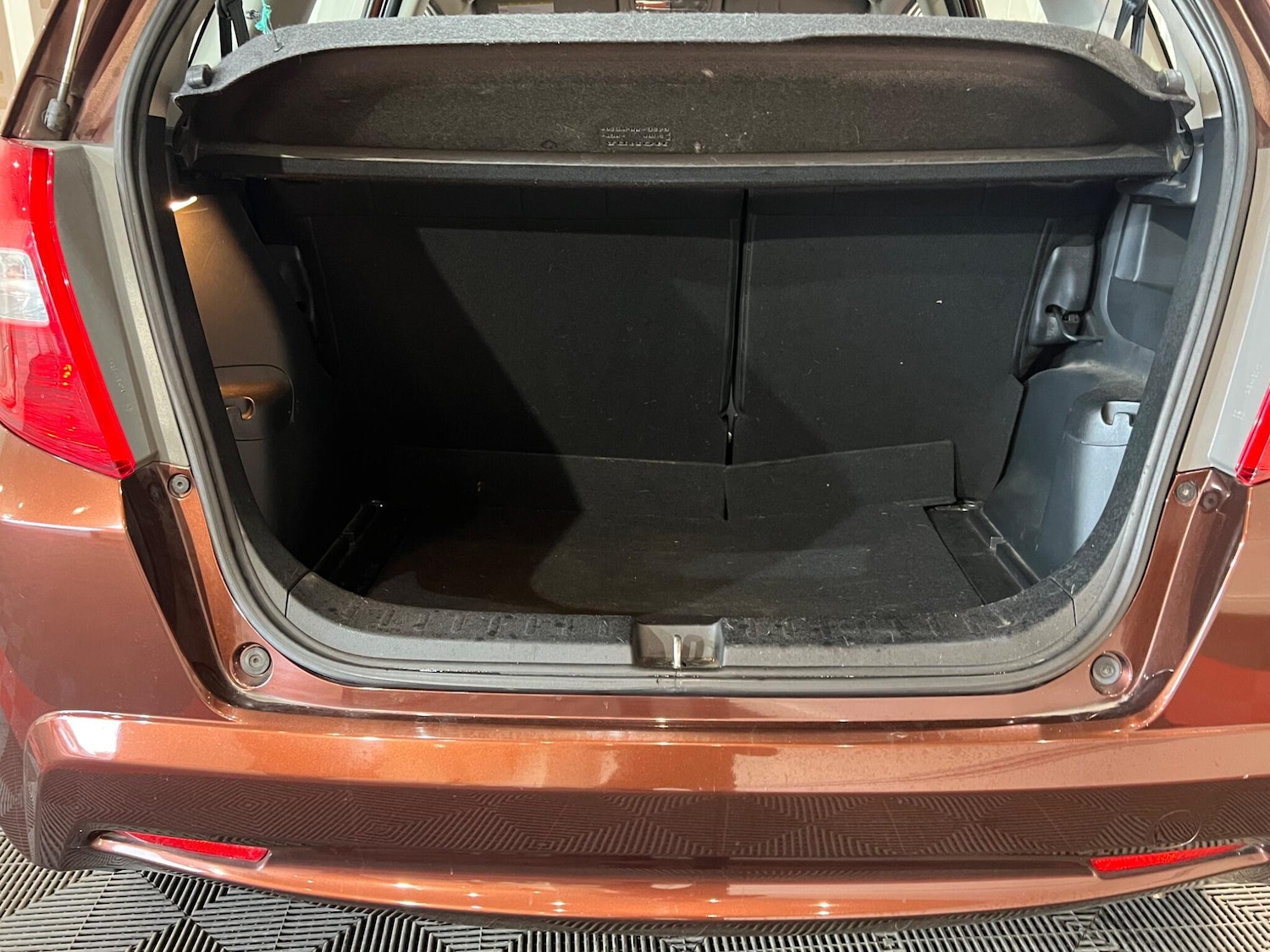 Used Honda Jazz 2011 for sale - 76122812: Photo 17