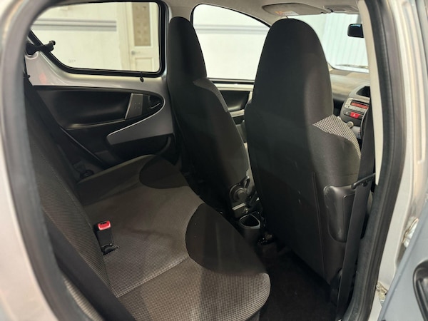 Used Toyota AYGO 2014 for sale - 75622939: Photo 16
