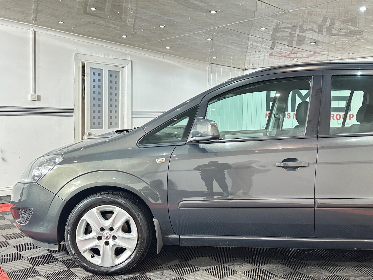 Used Vauxhall Zafira 2013 for sale - 77279774: Photo 42