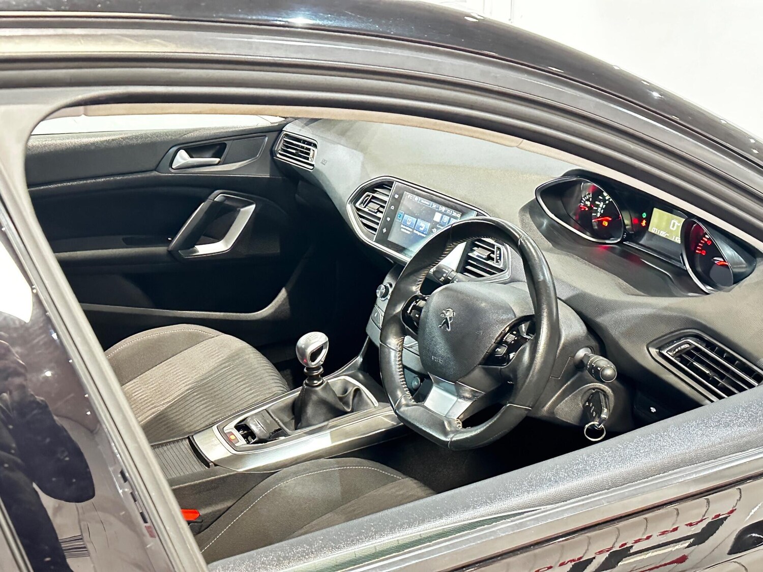 Used Peugeot 308 for sale - 78148328: Photo 15