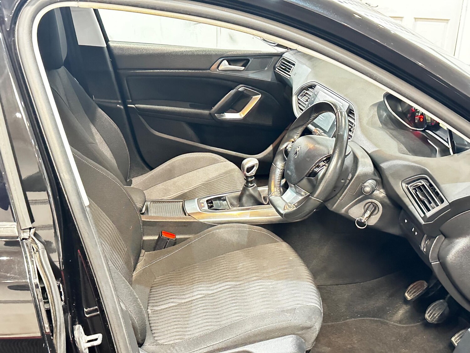 Used Peugeot 308 for sale - 78148328: Photo 16