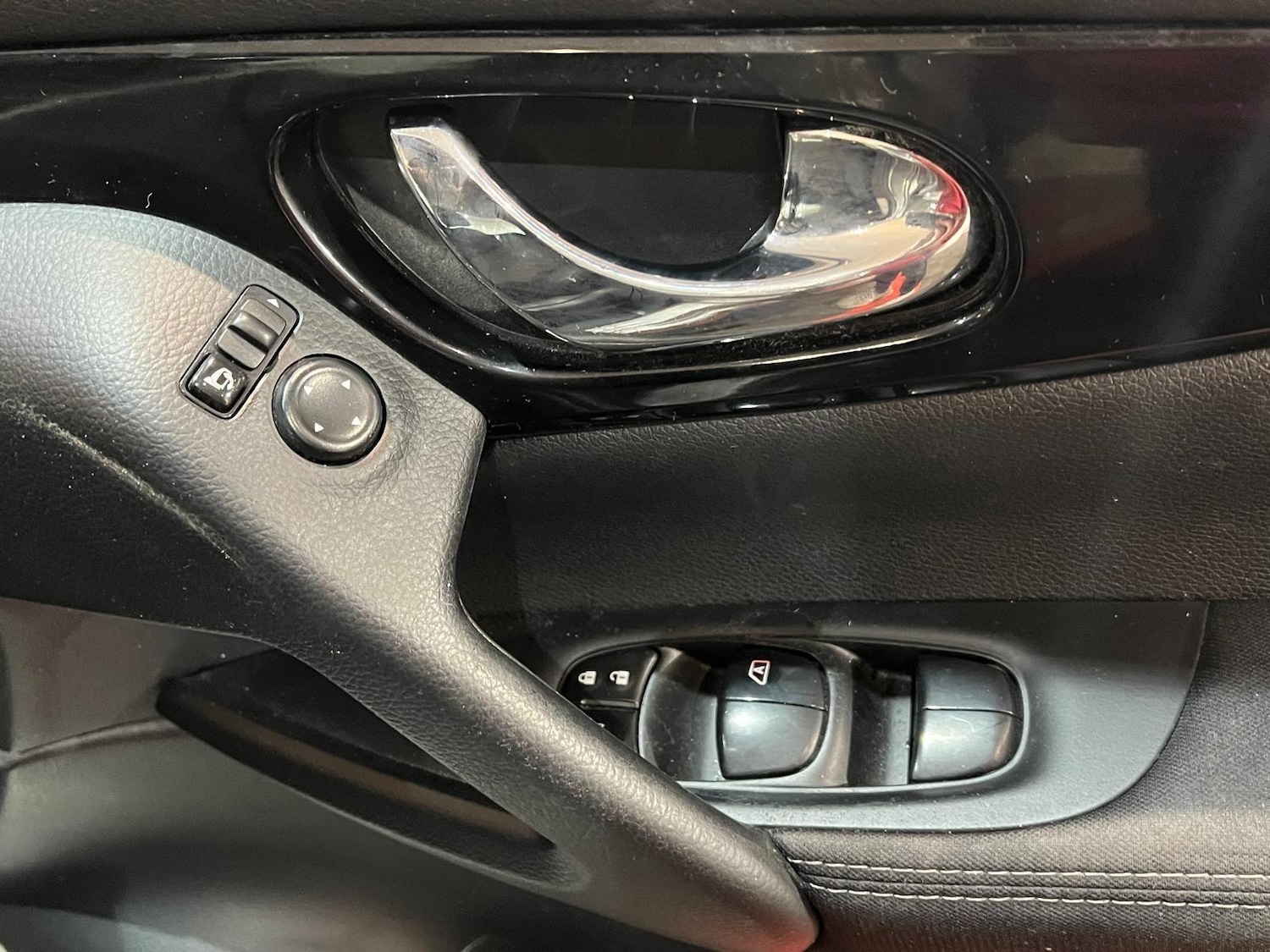 Used Nissan Qashqai 2015 for sale - 77016219: Photo 28