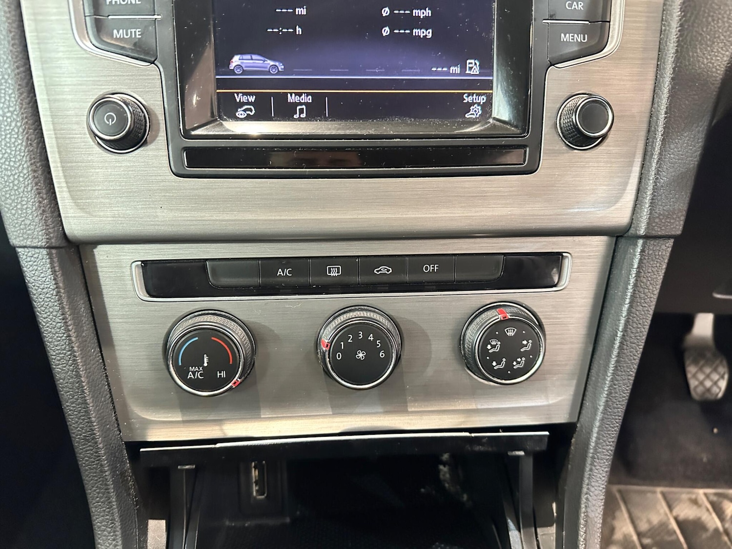 Used Volkswagen Golf for sale - 76727597: Photo 29