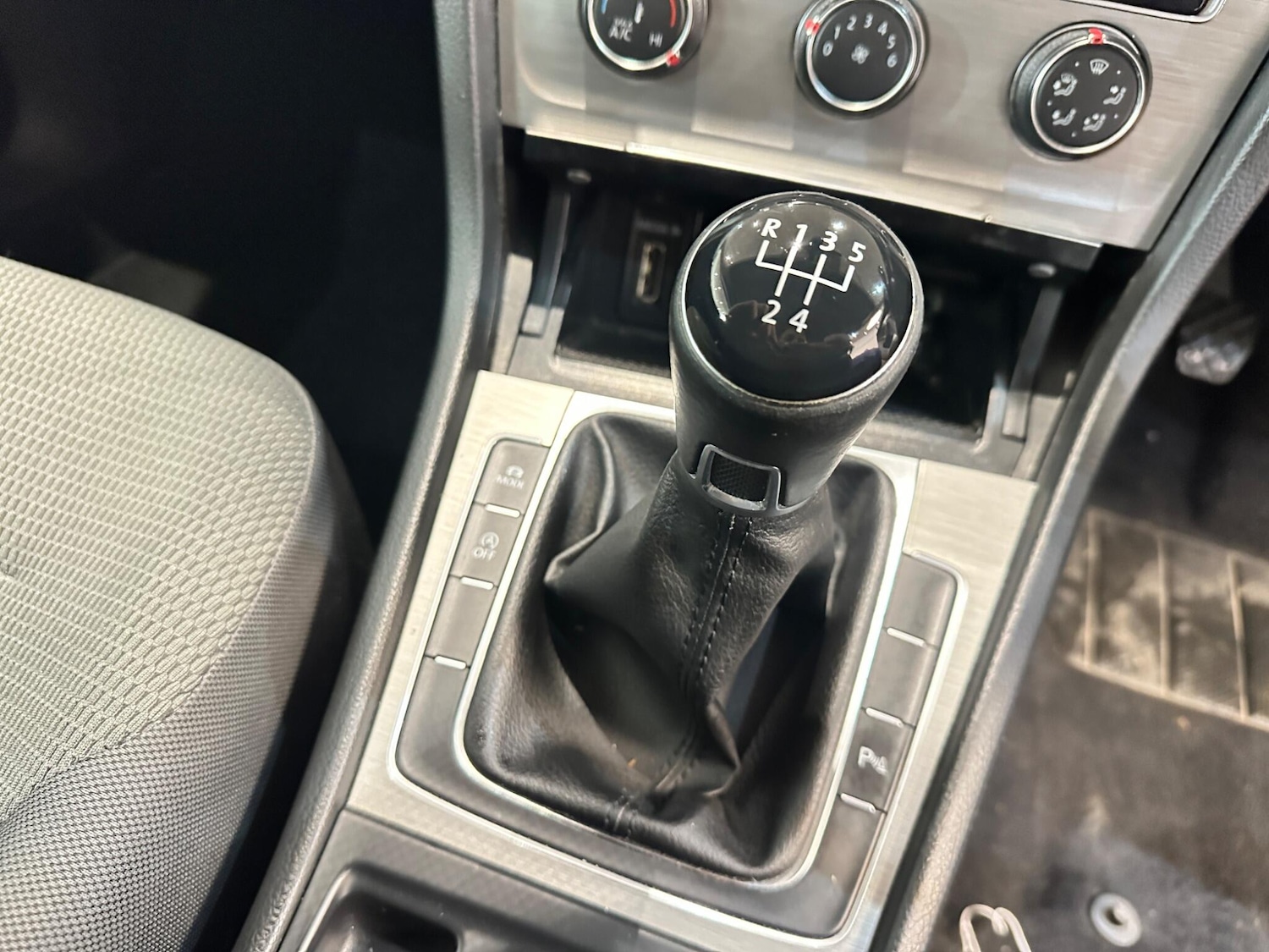 Used Volkswagen Golf for sale - 76727597: Photo 30