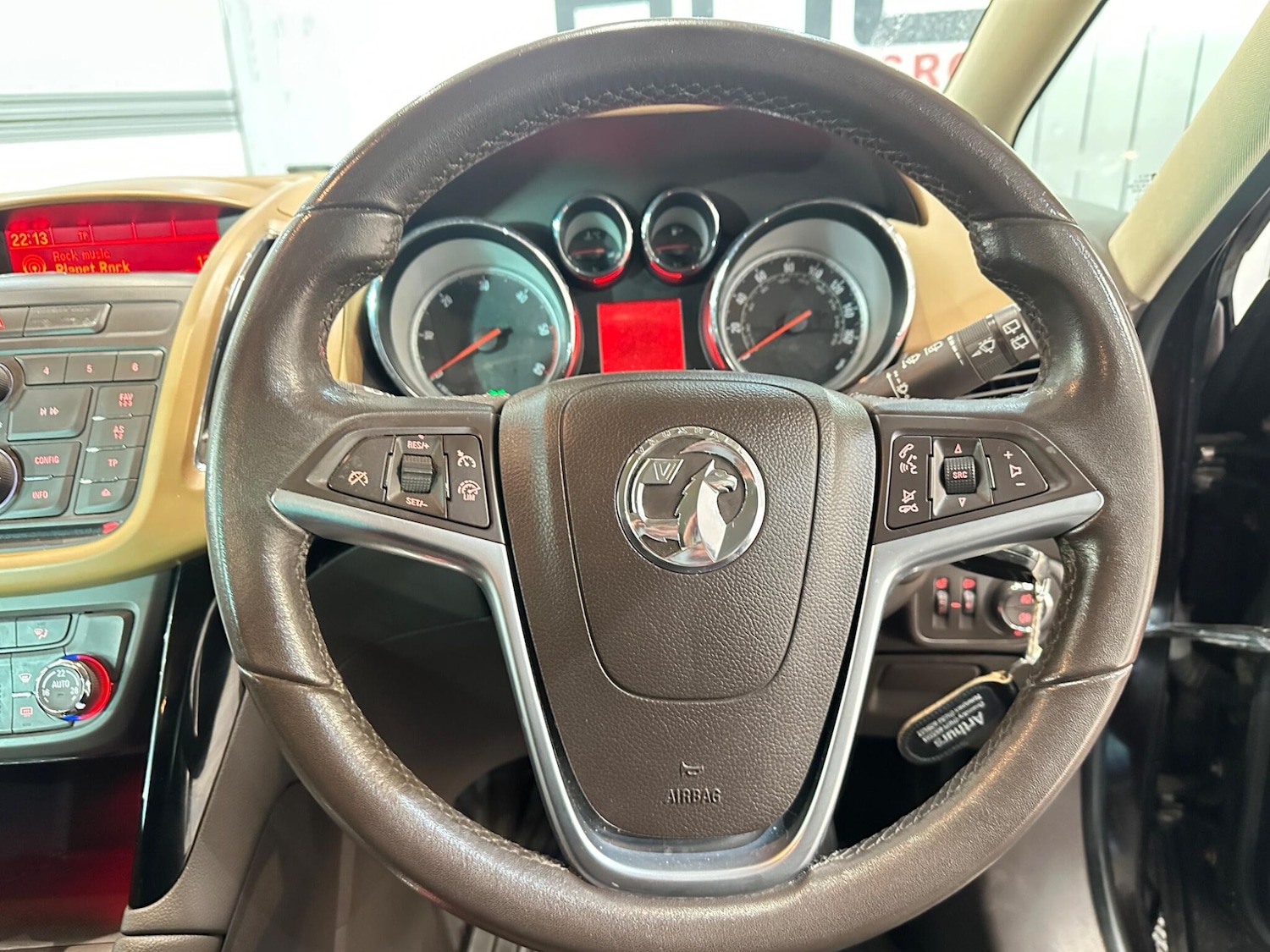 Used Vauxhall Zafira 2014 for sale - 77314976: Photo 30