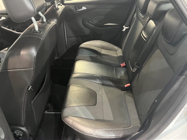 Used Ford Focus 2013 for sale - 76227412: Photo 15