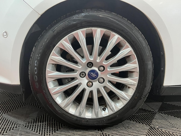 Used Ford Focus 2013 for sale - 76227412: Photo 41