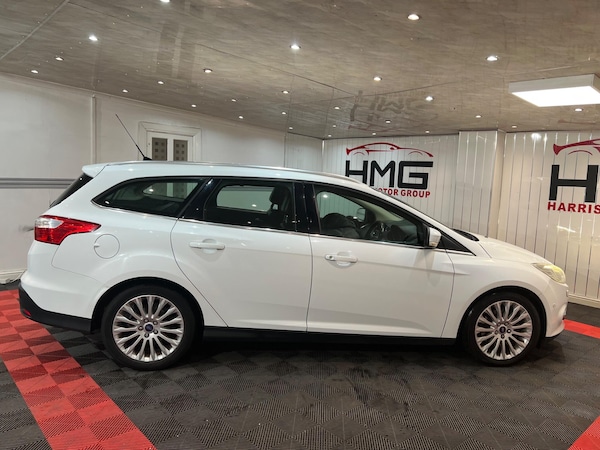 Used Ford Focus 2013 for sale - 76227412: Photo 9