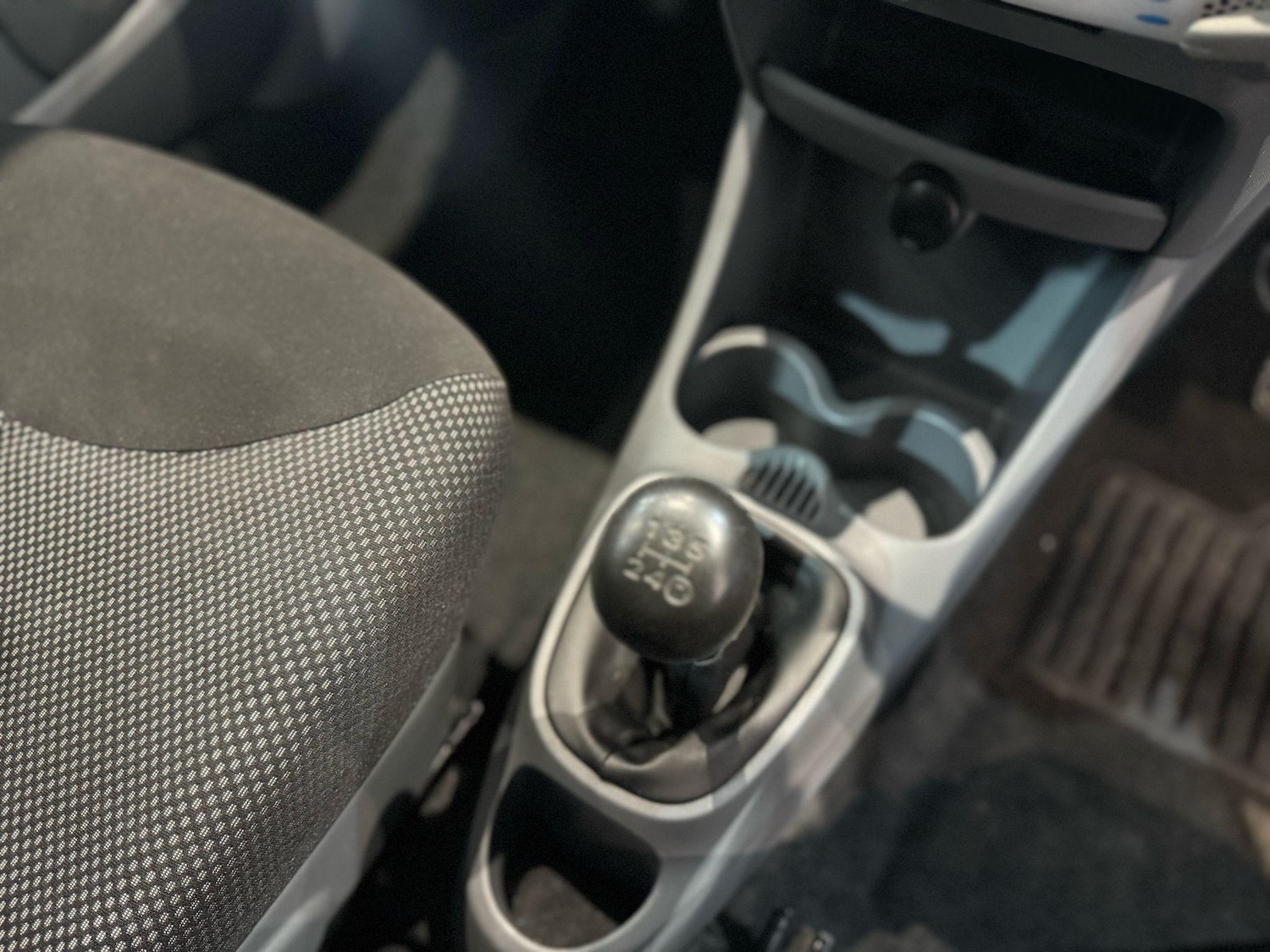 Used Toyota AYGO for sale - 76994903: Photo 25