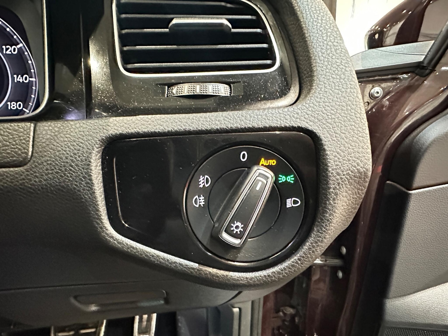 Used Volkswagen Golf for sale - 77926214: Photo 34