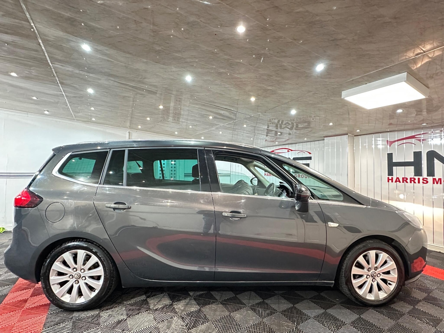 Used Vauxhall Zafira Tourer for sale - 77611913: Photo 14