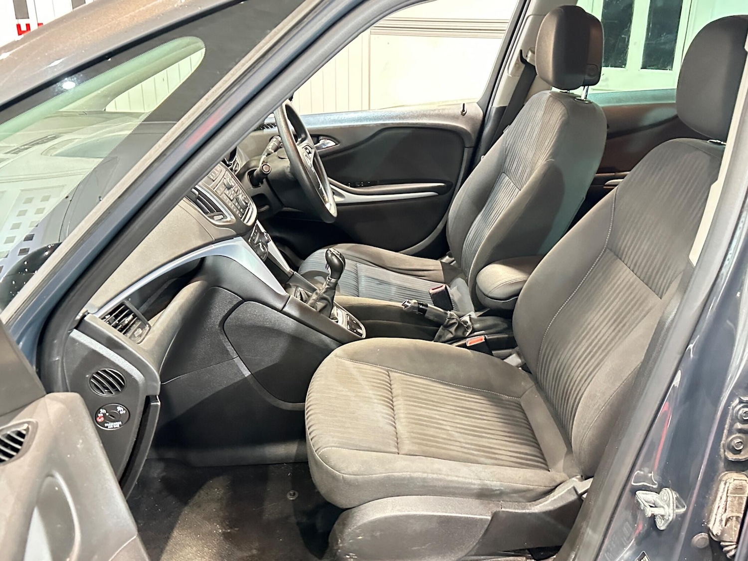 Used Vauxhall Zafira Tourer for sale - 77611913: Photo 24