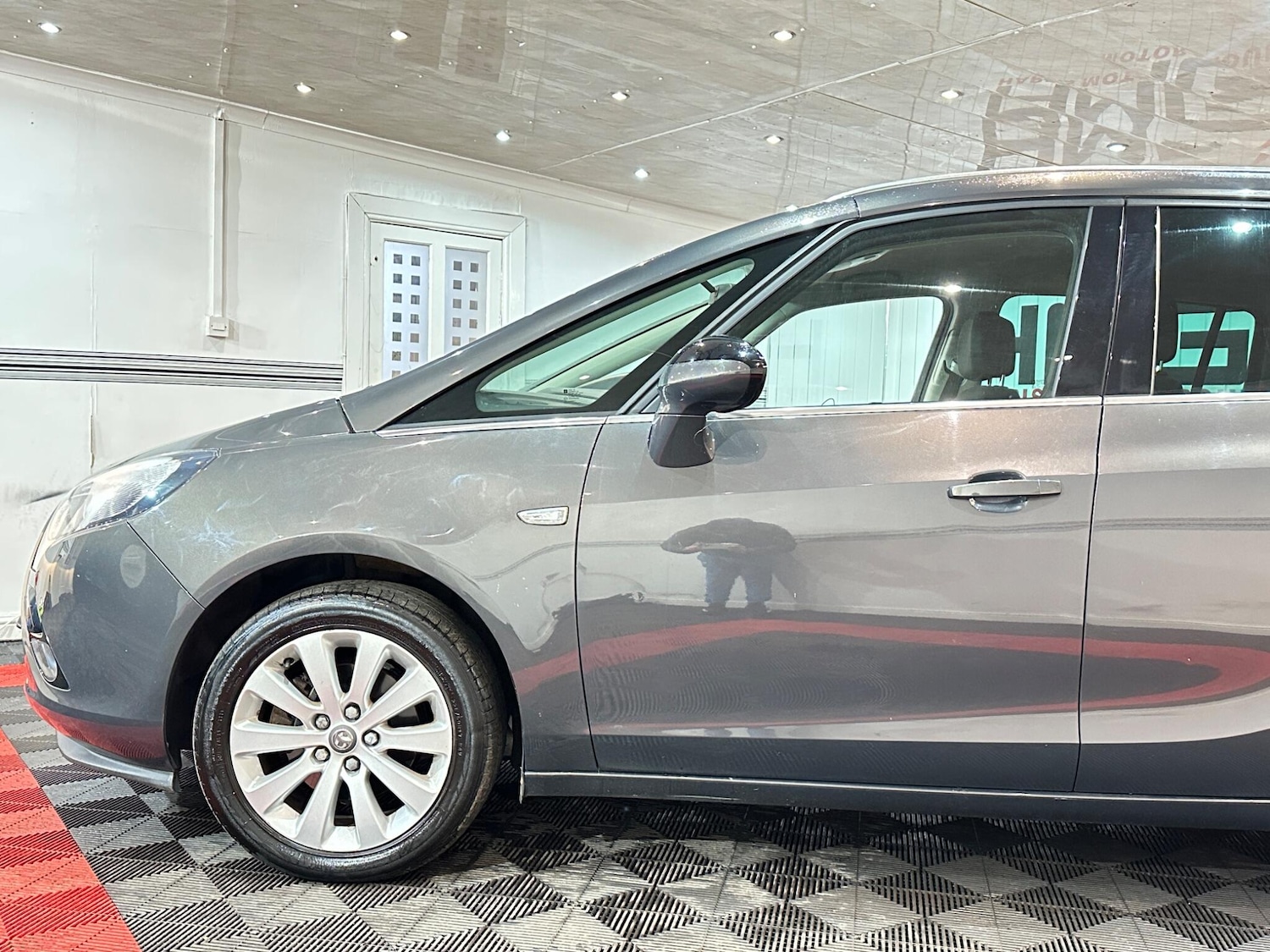 Used Vauxhall Zafira Tourer for sale - 77611913: Photo 45