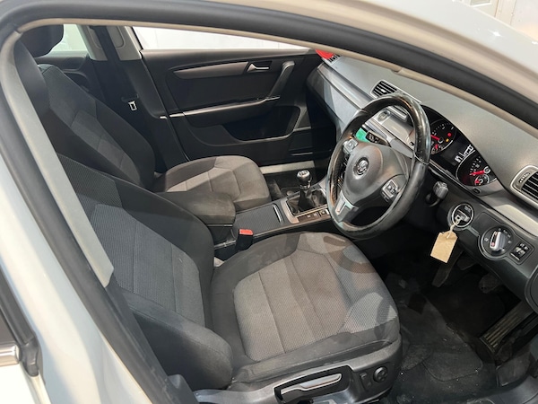 Used Volkswagen Passat 2011 for sale - 76189223: Photo 12
