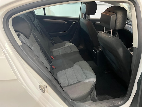 Used Volkswagen Passat 2011 for sale - 76189223: Photo 13