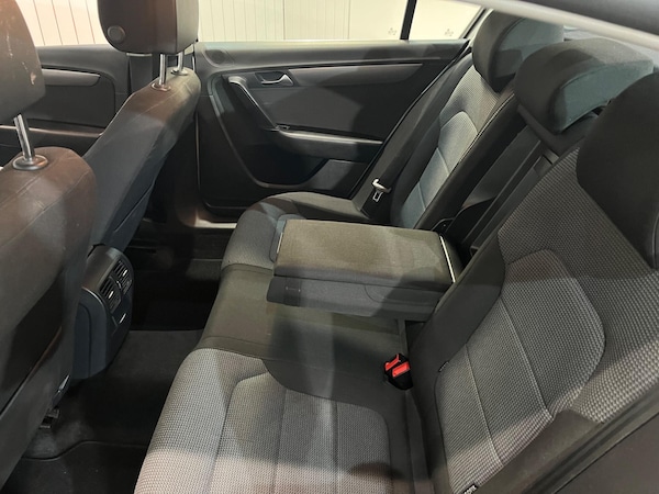 Used Volkswagen Passat 2011 for sale - 76189223: Photo 16
