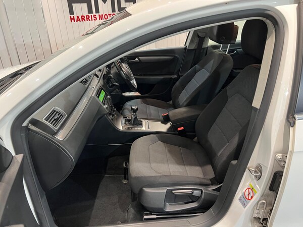 Used Volkswagen Passat 2011 for sale - 76189223: Photo 17