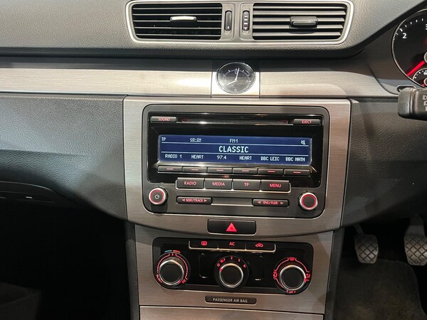 Used Volkswagen Passat 2011 for sale - 76189223: Photo 23