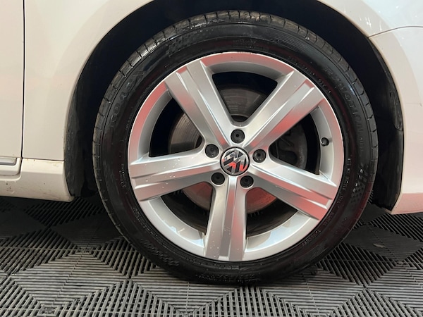 Used Volkswagen Passat 2011 for sale - 76189223: Photo 39