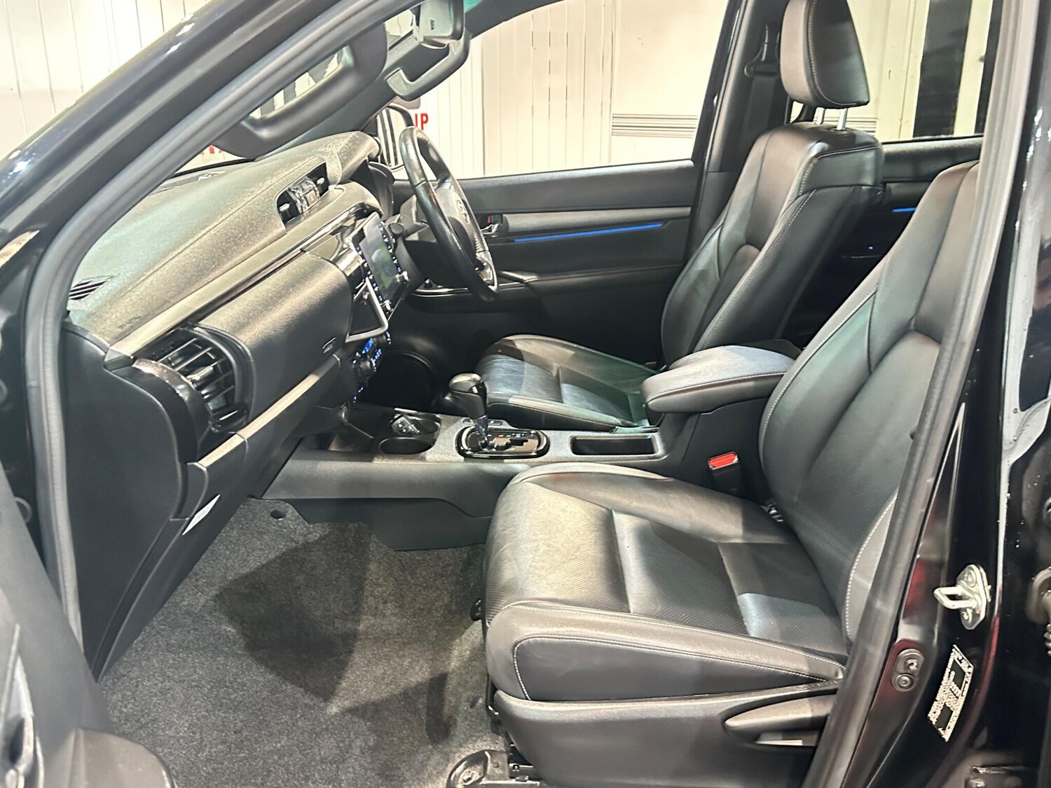 Used Toyota Hilux 2022 for sale - 77424535: Photo 28