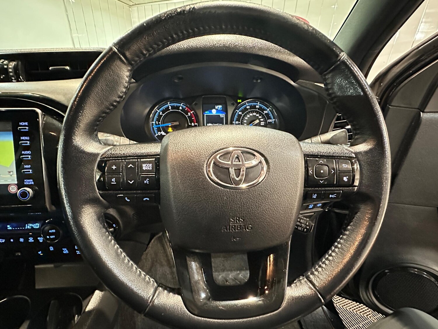 Used Toyota Hilux 2022 for sale - 77424535: Photo 30