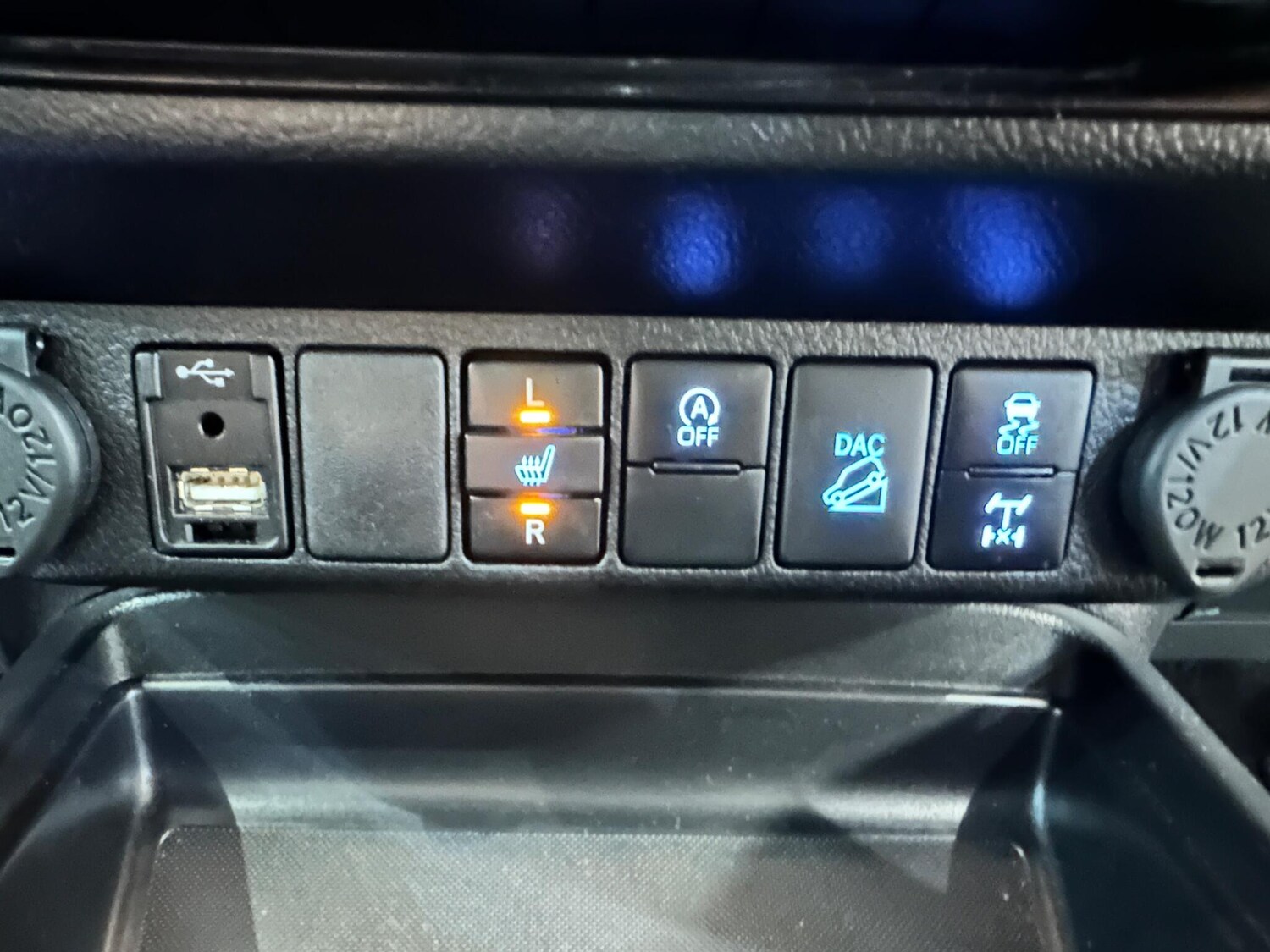 Used Toyota Hilux 2022 for sale - 77424535: Photo 36