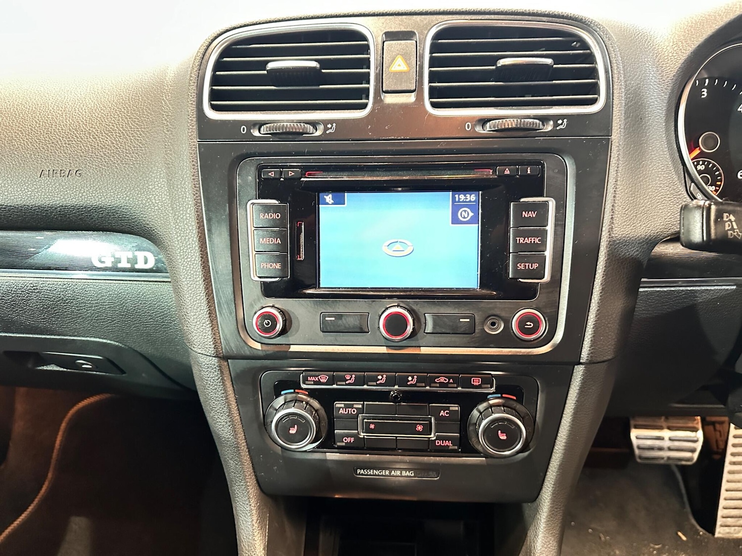 Used Volkswagen Golf 2009 for sale - 77109405: Photo 29