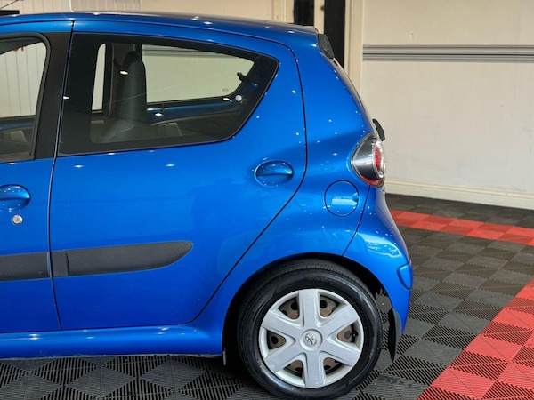 Used Toyota AYGO 2010 for sale - 75377899: Photo 11