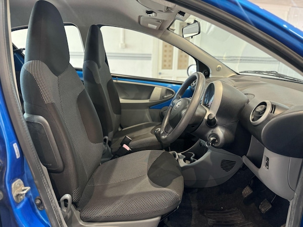 Used Toyota AYGO 2010 for sale - 75377899: Photo 22