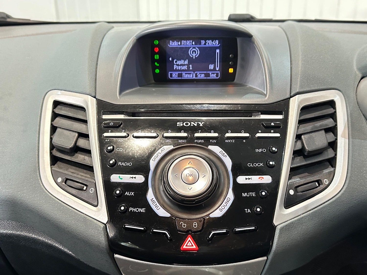 Used Ford Fiesta for sale - 76727537: Photo 27