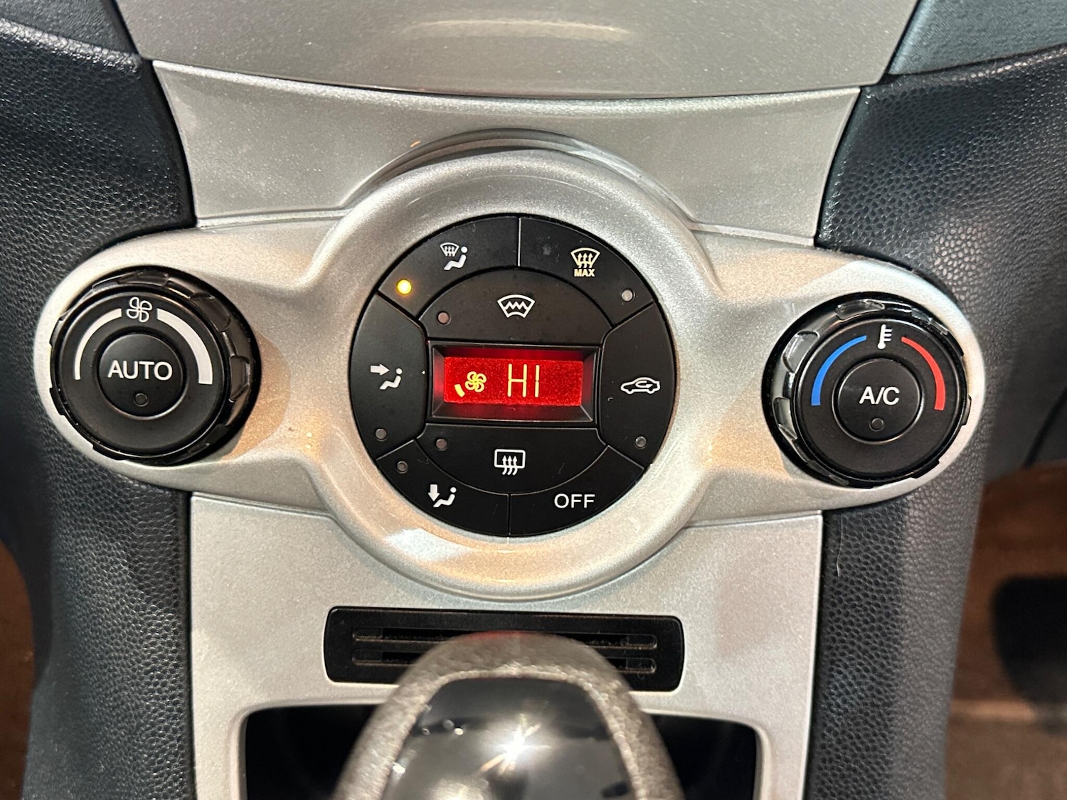 Used Ford Fiesta for sale - 76727537: Photo 28