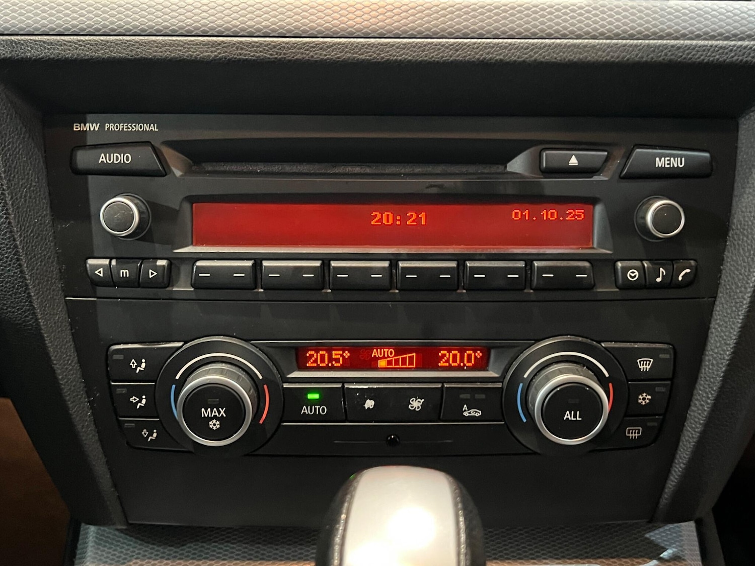 Used BMW 3 Series 2010 for sale - 76175051: Photo 40