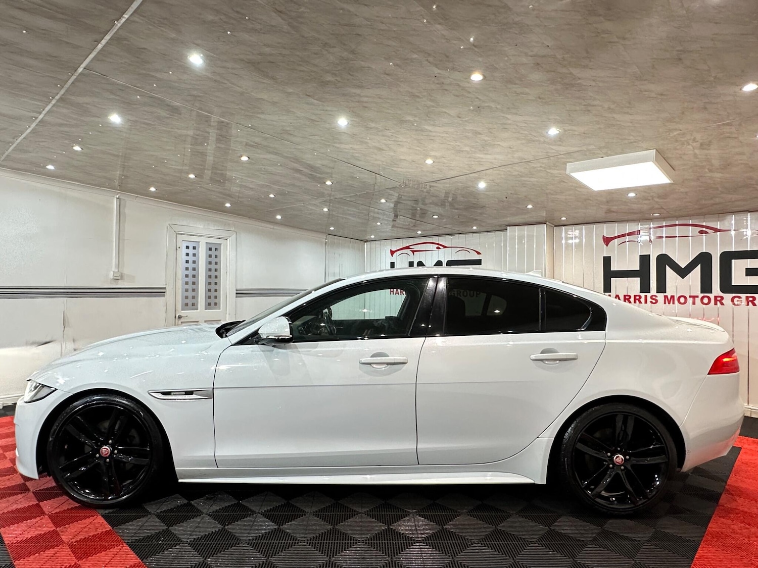 Used Jaguar XE 2016 for sale - 77425372: Photo 11