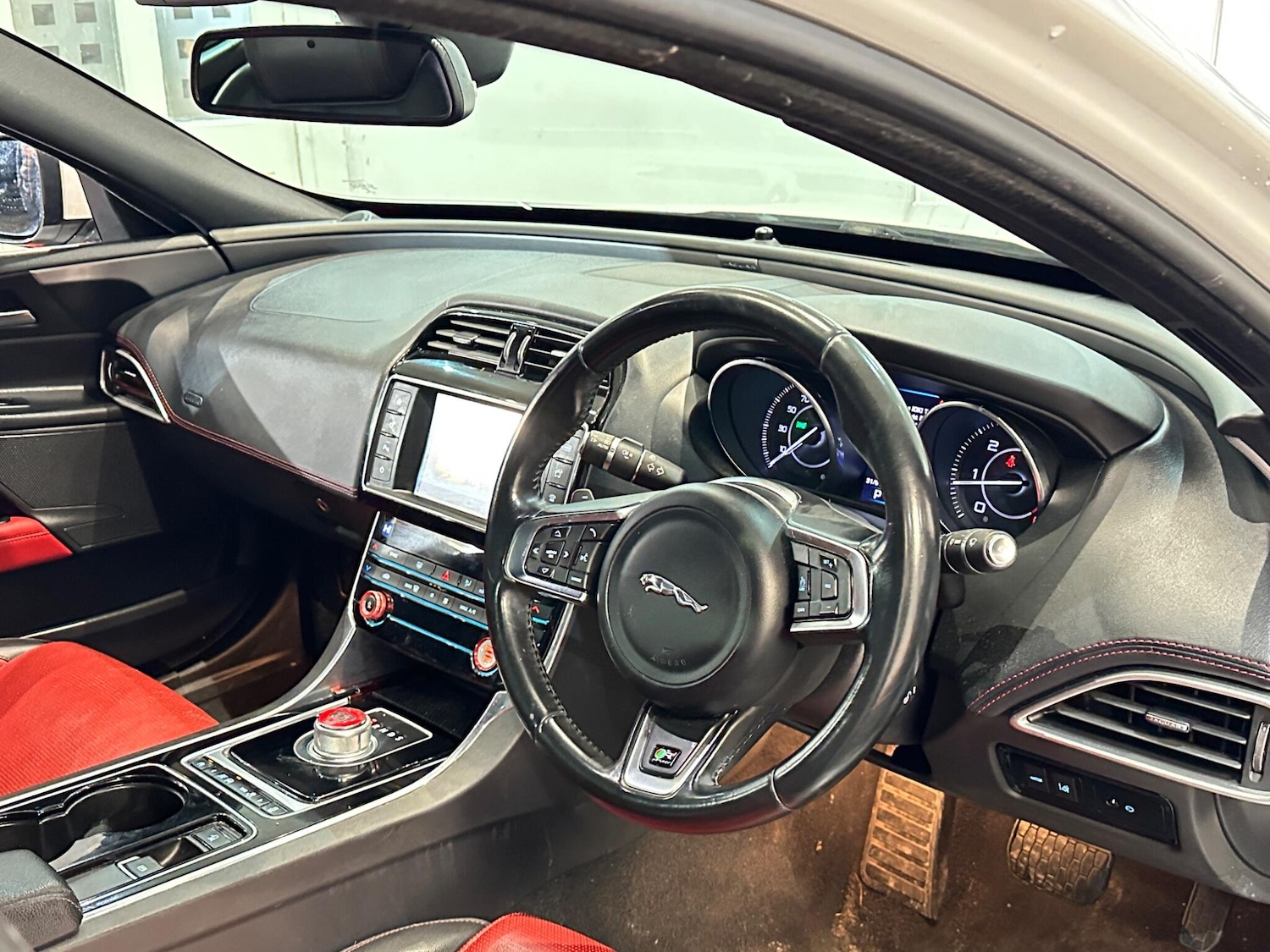 Used Jaguar XE 2016 for sale - 77425372: Photo 22