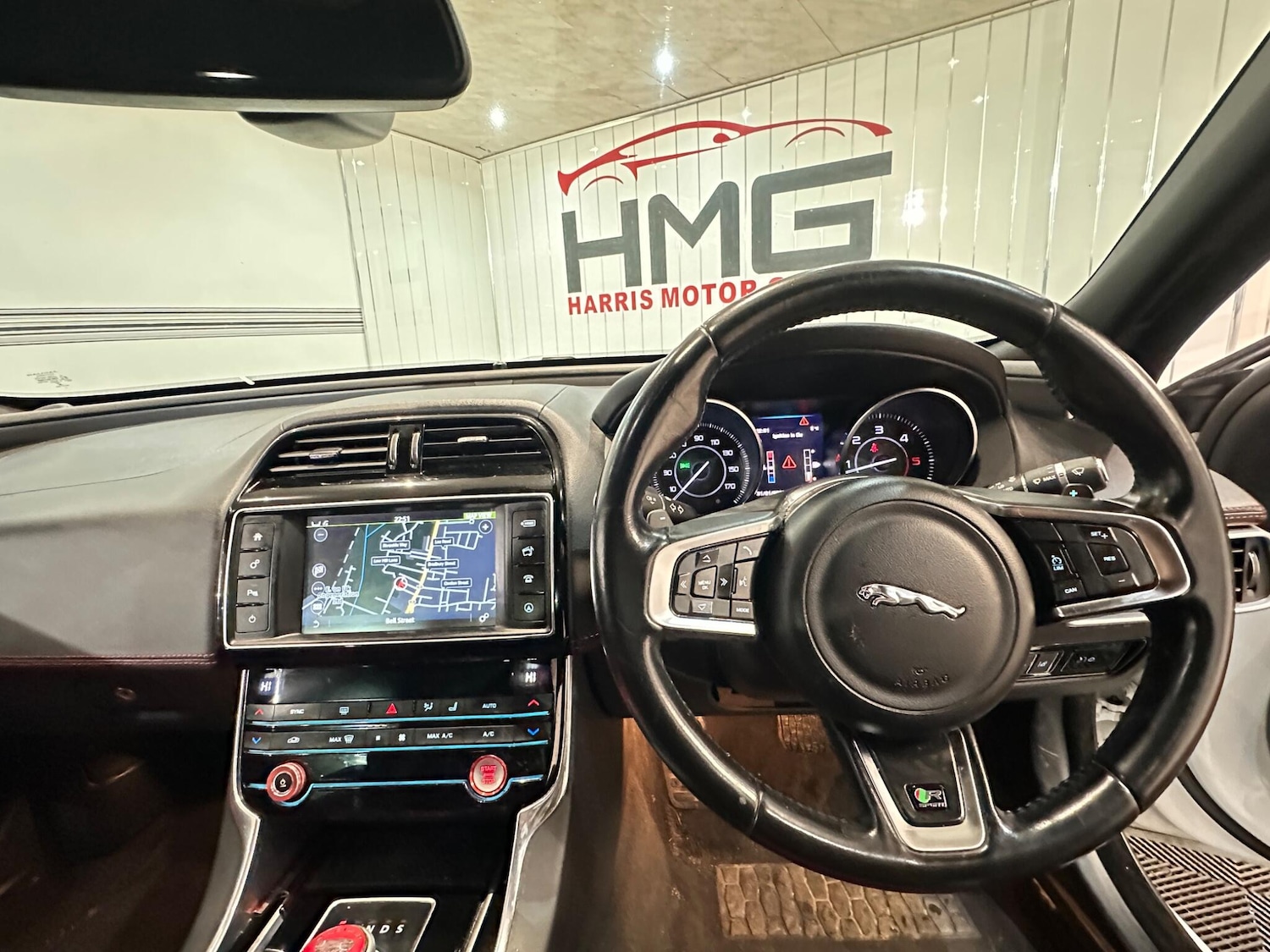 Used Jaguar XE 2016 for sale - 77425372: Photo 28