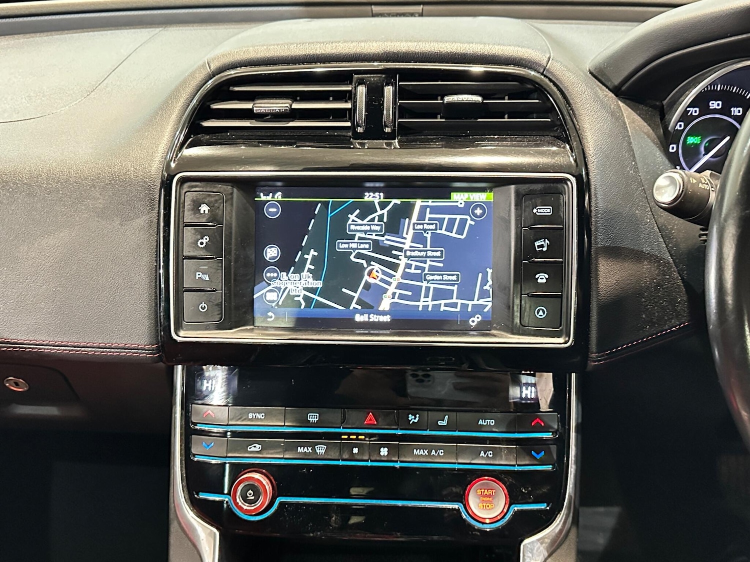 Used Jaguar XE 2016 for sale - 77425372: Photo 33