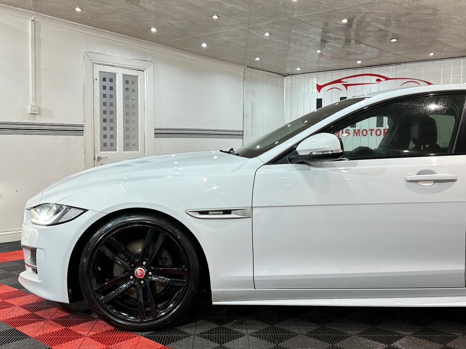 Used Jaguar XE 2016 for sale - 77425372: Photo 52